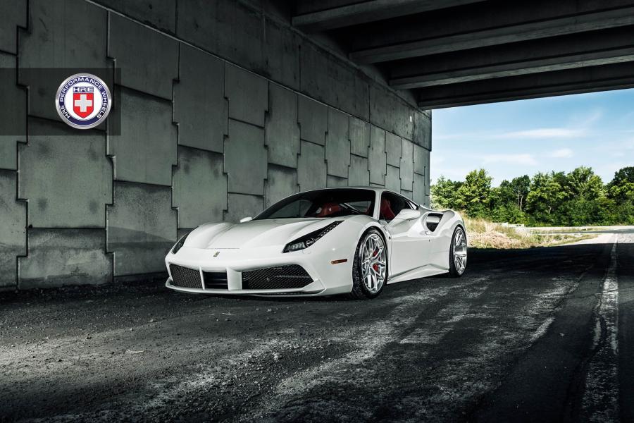  Ferrari 488 GTB on HRE Wheels (HRE P101) 2016 года  (фото 5 из 13)